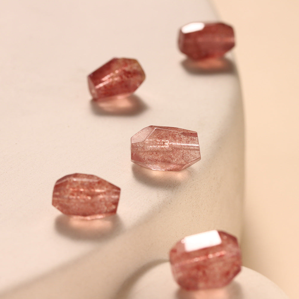 Natural Strawberry Crystal with Type Accessories